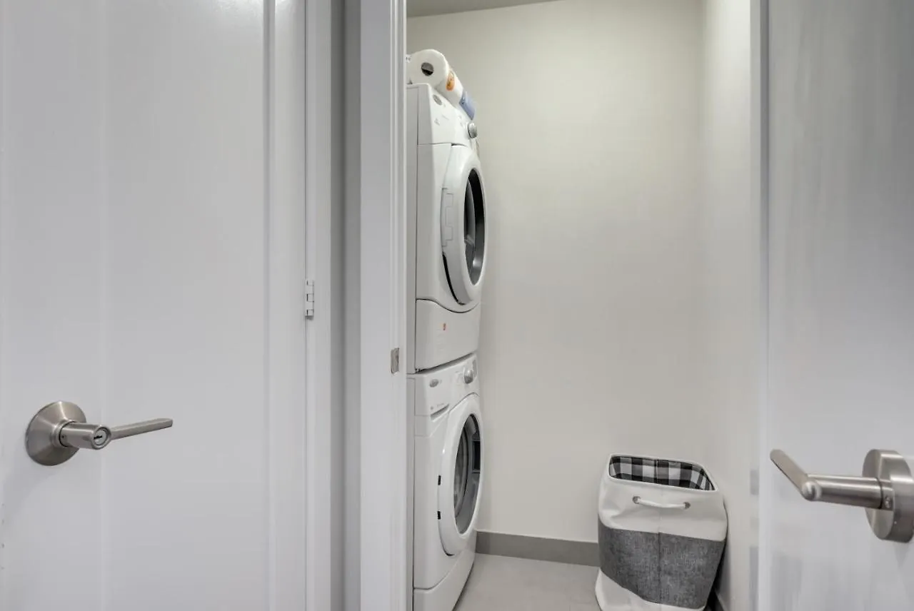 Luxury Adventure Cn Tower/Mtcc/Scotiabank Arena Apartment Toronto 0*,  Canada